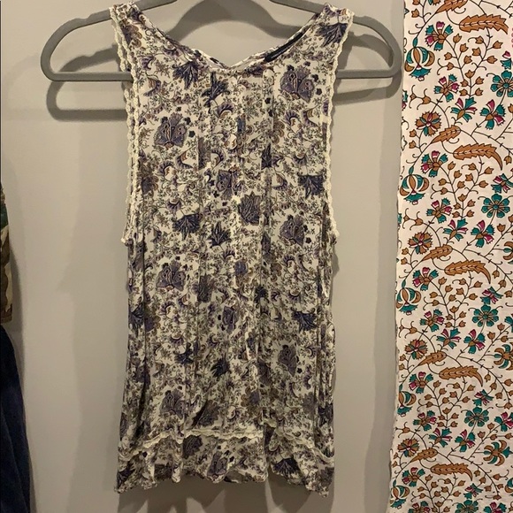 American Eagle Top - Picture 1 of 3